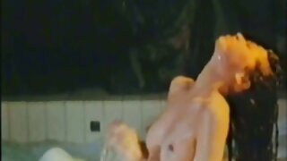 ຜິວເນື້ອສີຂາຮຽວຖືກ fucked silly
